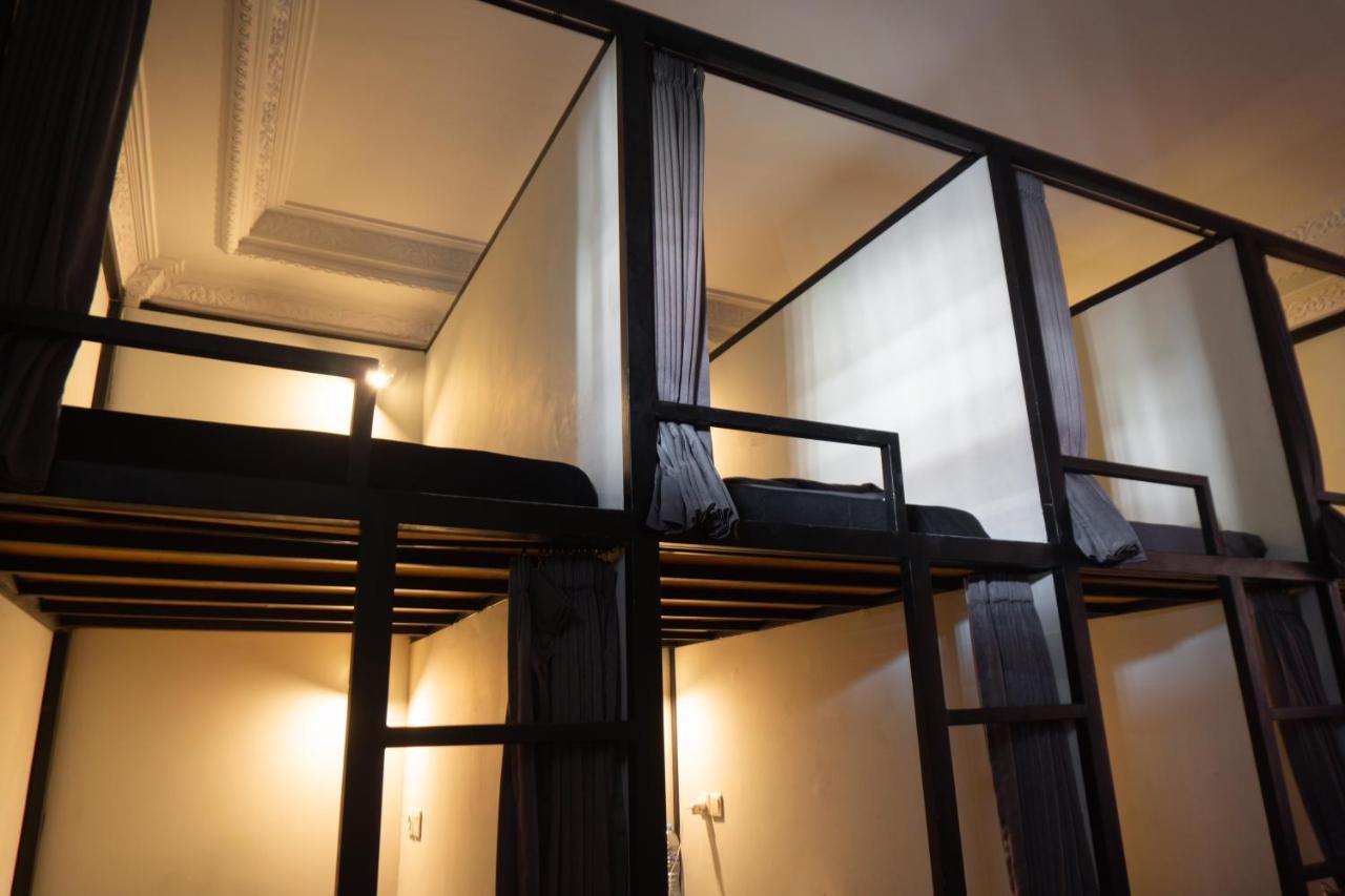 Sunshot Hostel Легиан Экстерьер фото